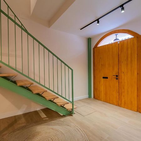 Vestal Suites Domo カンブリルス エクステリア 写真