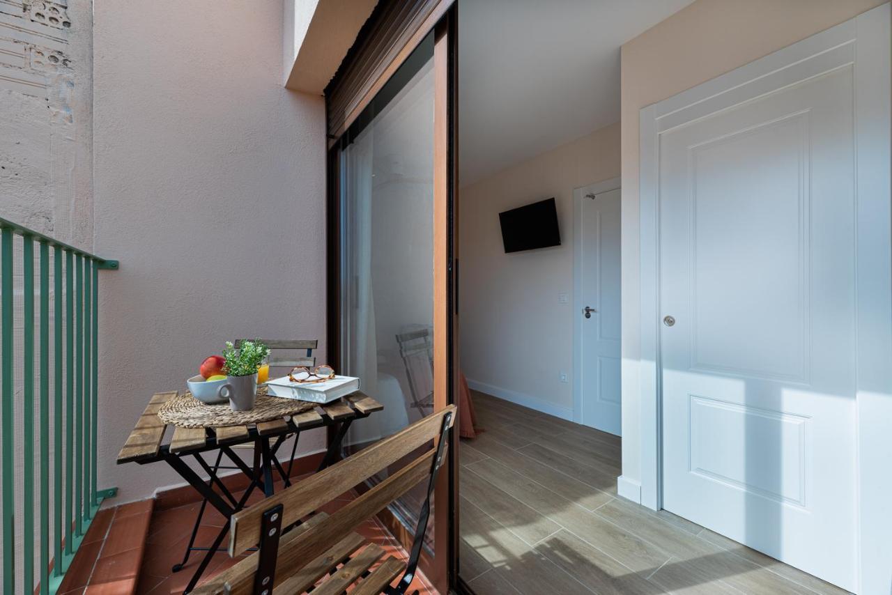 Vestal Suites Domo カンブリルス エクステリア 写真